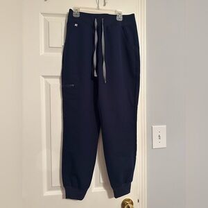 Figs women’s navy Blue high waisted Zamora Jogger Pants- petite small